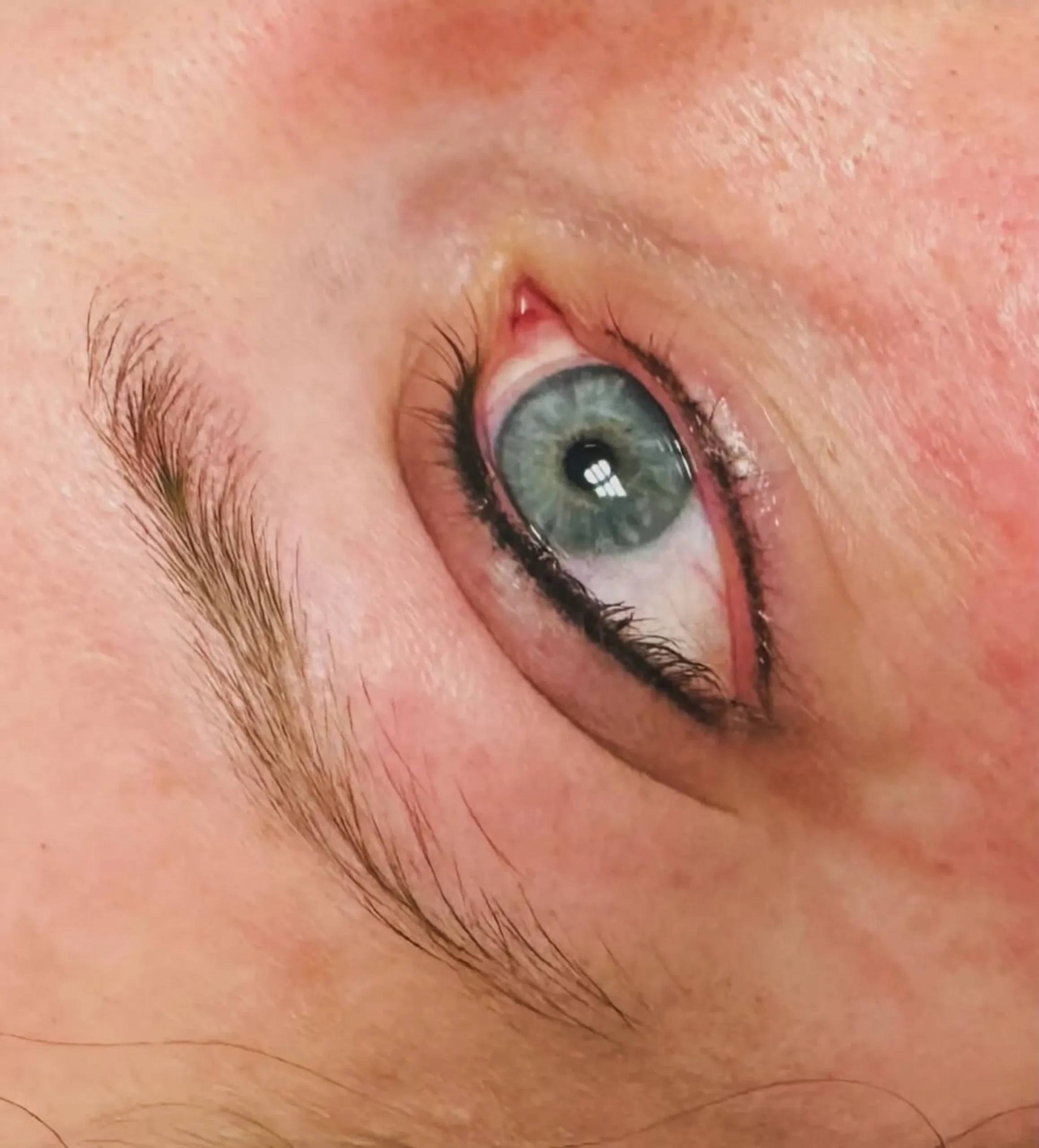 eye liner tattoo